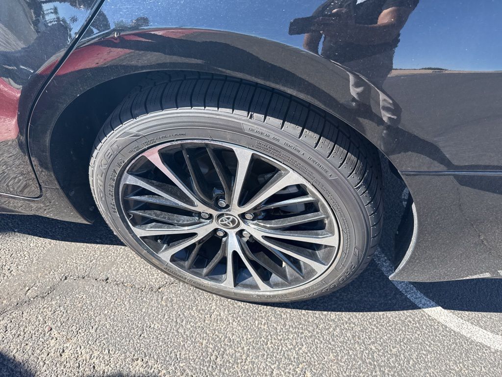 Thumbnail: 2020 Toyota Camry - 11