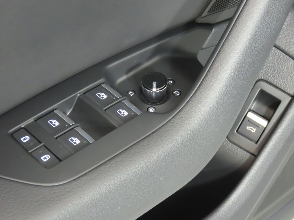 Thumbnail: 2024 Audi A6 - 31