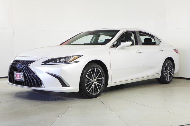 2022 Lexus ES 300h 2