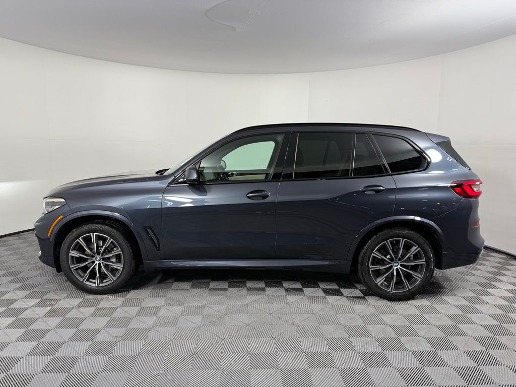 2022 BMW X5 xDrive40i 8