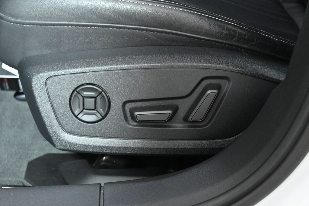 Thumbnail: 2023 Audi A6 - 29