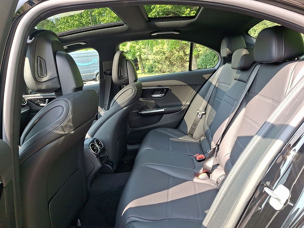 Thumbnail: 2025 Mercedes-Benz C-Class - 7