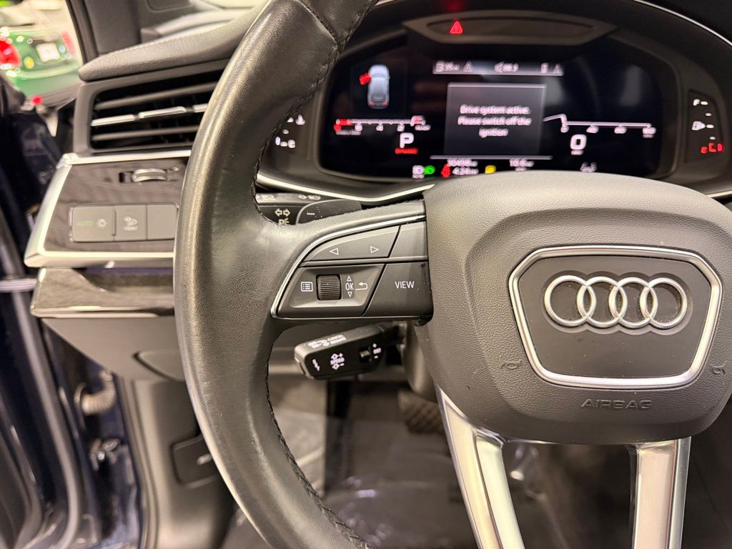 Thumbnail: 2023 Audi Q7 - 13