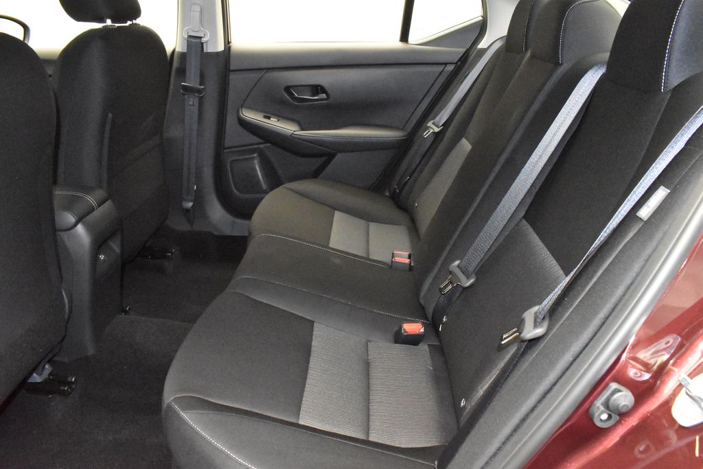 Thumbnail: 2025 Nissan Sentra - 32