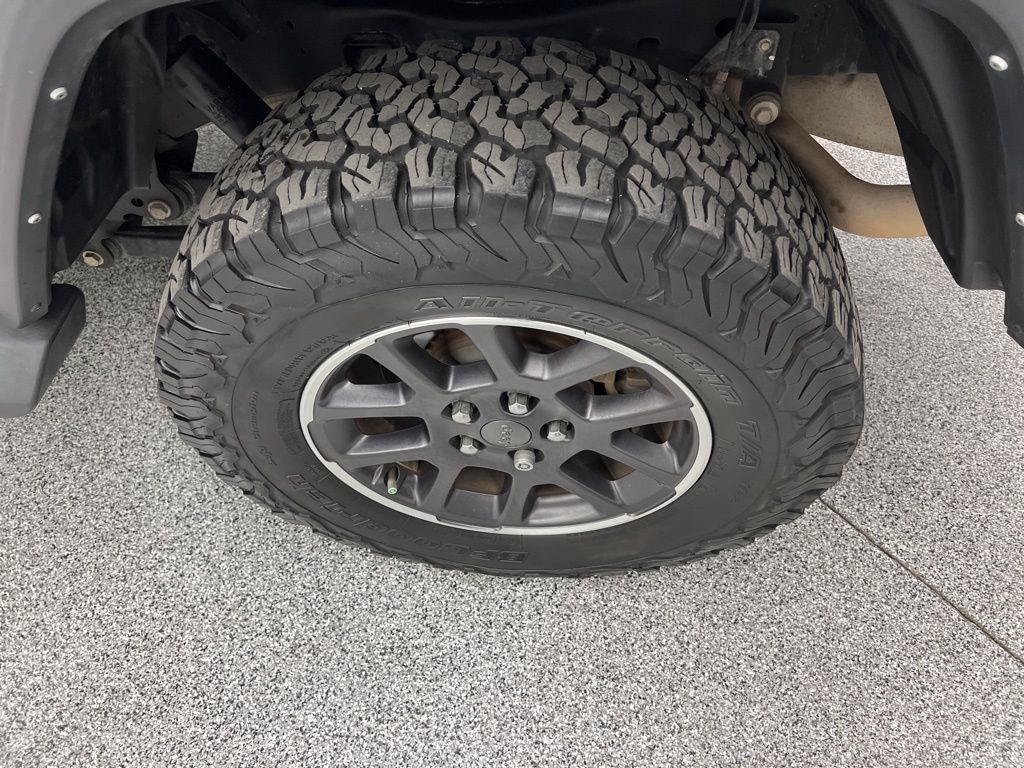 2022 Jeep Gladiator Overland - 7