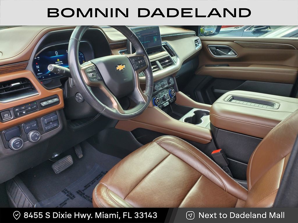 2022 Chevrolet Suburban High Country photo