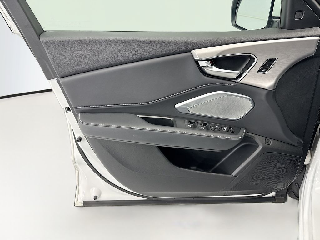 Thumbnail: 2023 Acura RDX - 23