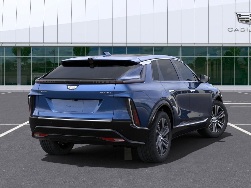 2024 Cadillac LYRIQ Luxury 4