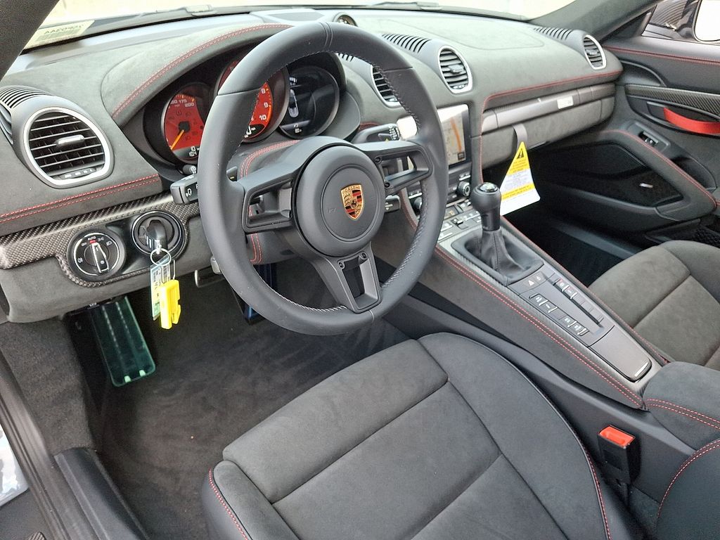 Thumbnail: 2025 Porsche  - 4