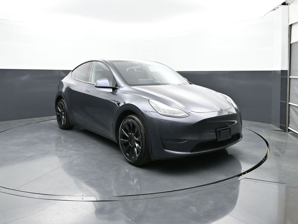 2021 Tesla Model Y Long Range Dual Motor All-Wheel Drive's photo