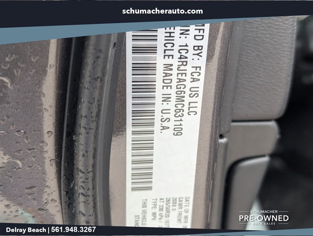 used 2021 Jeep Grand Cherokee car, priced at $16,498