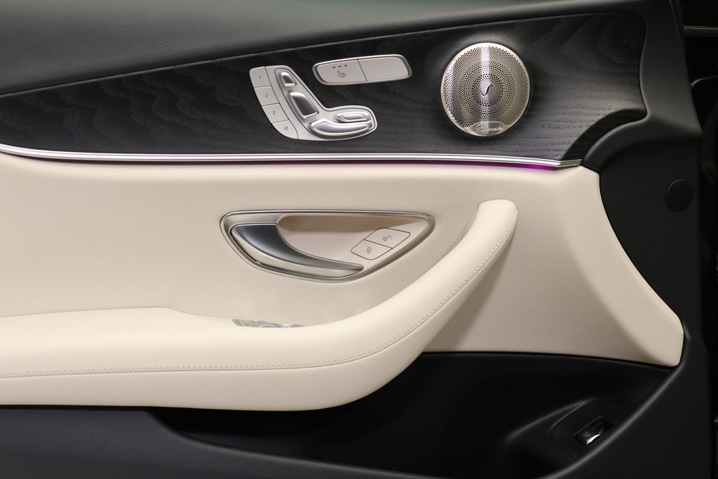 Thumbnail: 2023 Mercedes-Benz E-Class - 32