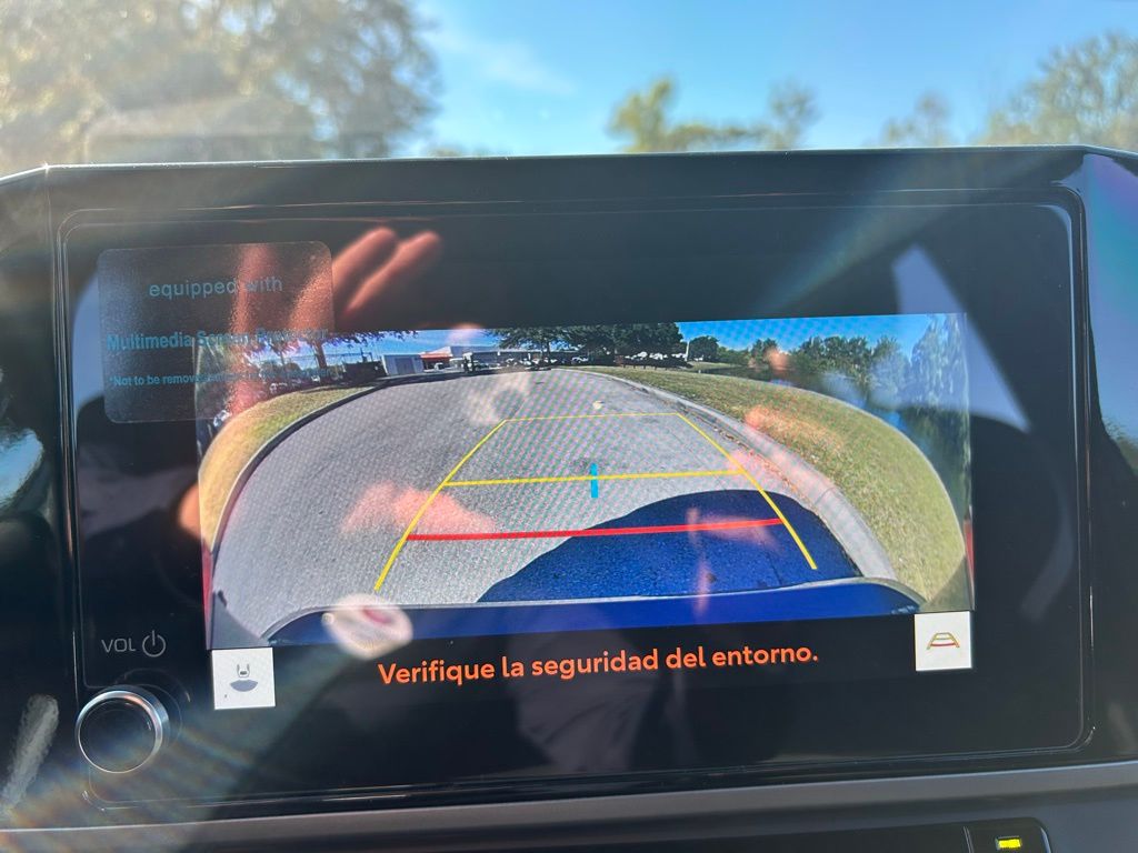 Thumbnail: 2025 Toyota Camry - 24