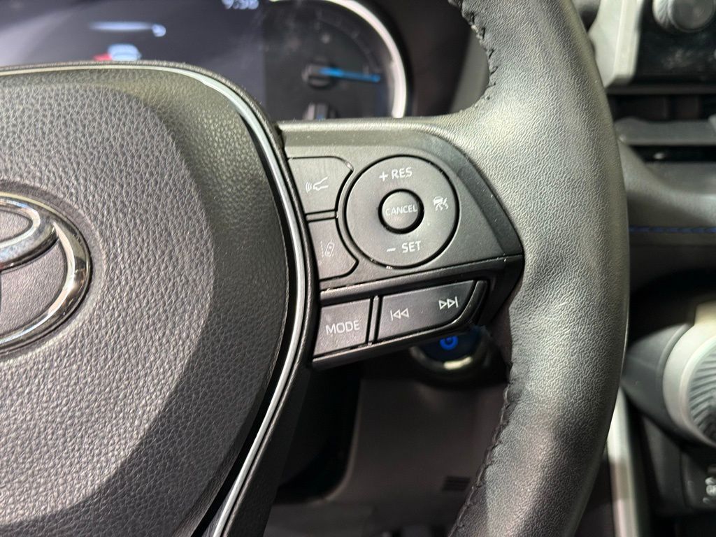 Thumbnail: 2022 Toyota RAV4 - 26