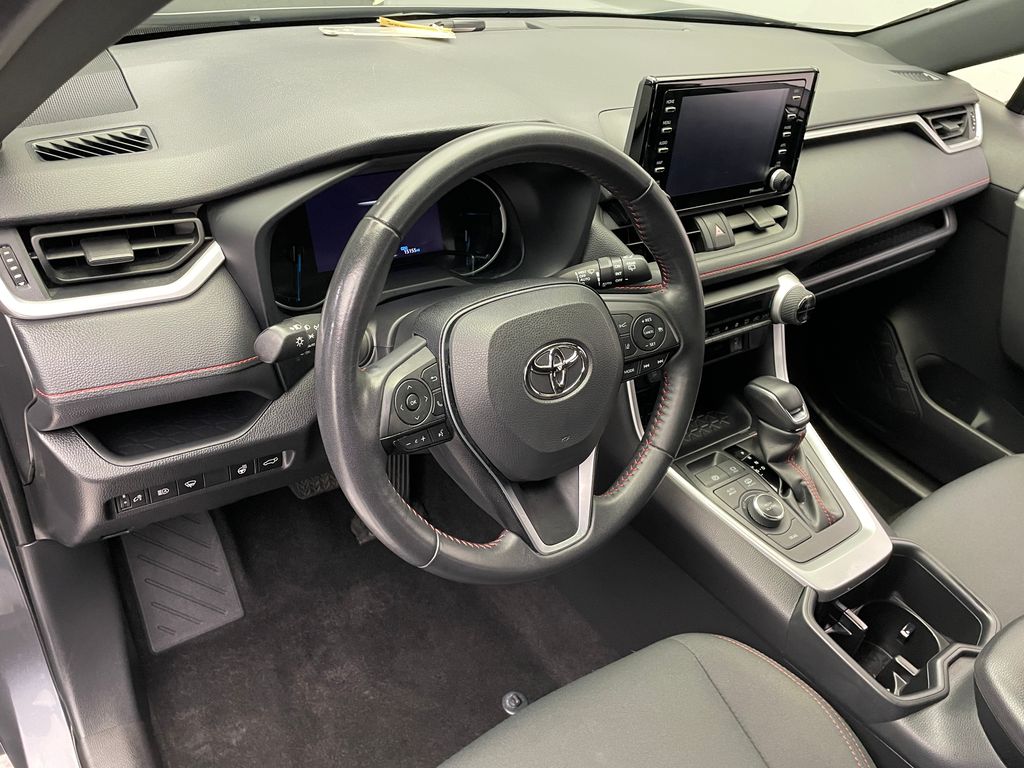 Thumbnail: 2022 Toyota RAV4 - 11