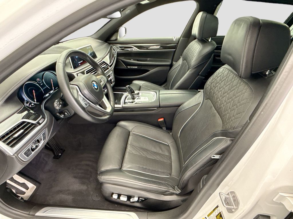 Thumbnail: 2018 BMW 7 Series - 18