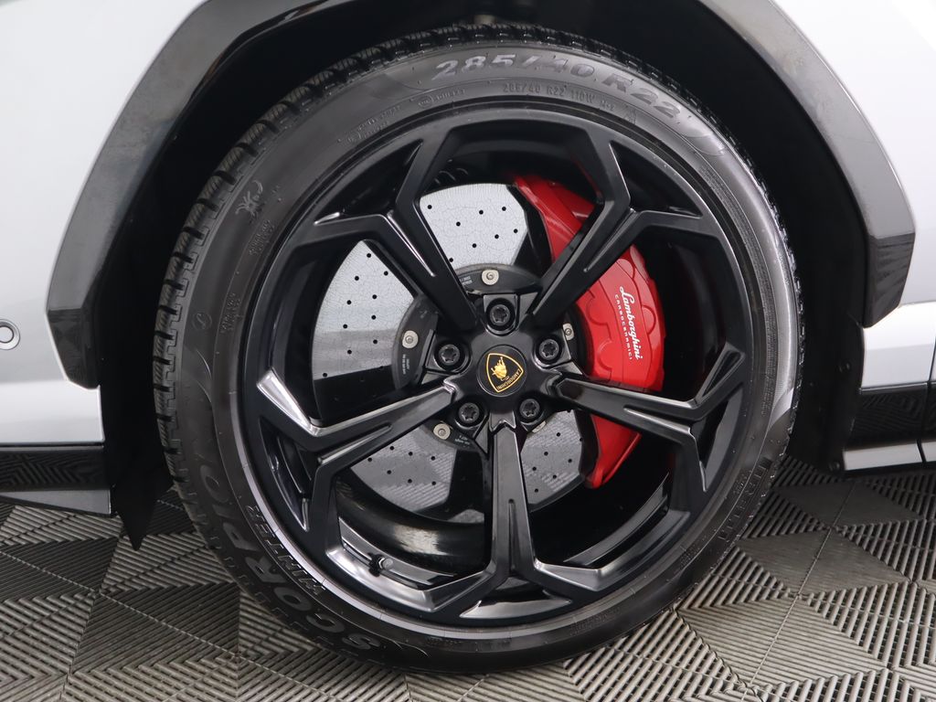 Thumbnail: 2022 Lamborghini Urus - 31