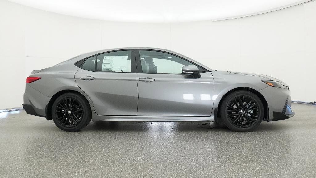 2025 Toyota Camry SE 22