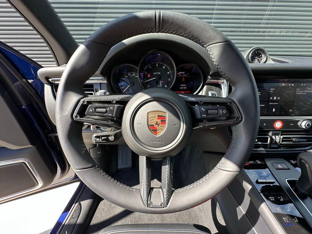 Thumbnail: 2025 Porsche Macan - 15