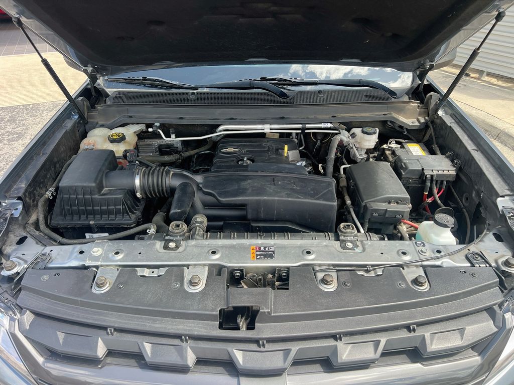 Used 2022 Gray Chevrolet LT image 28