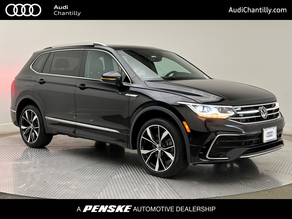 Thumbnail: 2023 Volkswagen Tiguan - 1