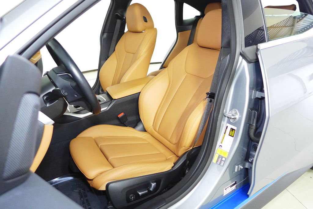 Thumbnail: 2023 BMW i4 - 22