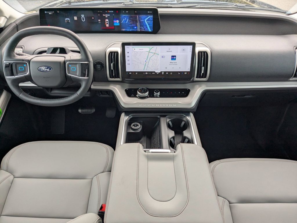 2025 Ford Expedition Active MAX