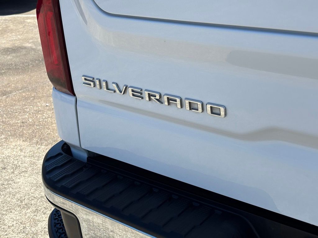 2024 Chevrolet Silverado 1500 LTZ - 11