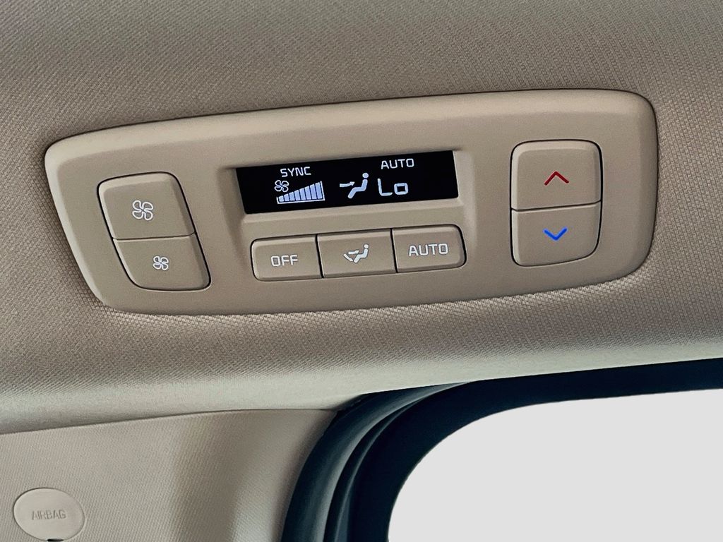Used 2025 Blue Kia SX image 26