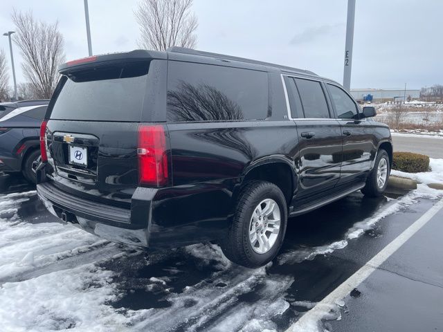 2018 Chevrolet Suburban LT 3