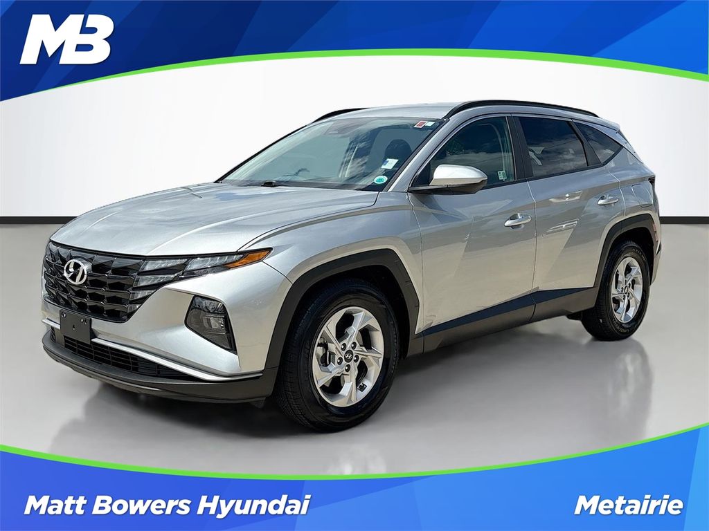 Shimmering Silver 2024 Hyundai Tucson SEL FWD SUV / Crossover Front-Wheel Drive 8-Speed Automatic