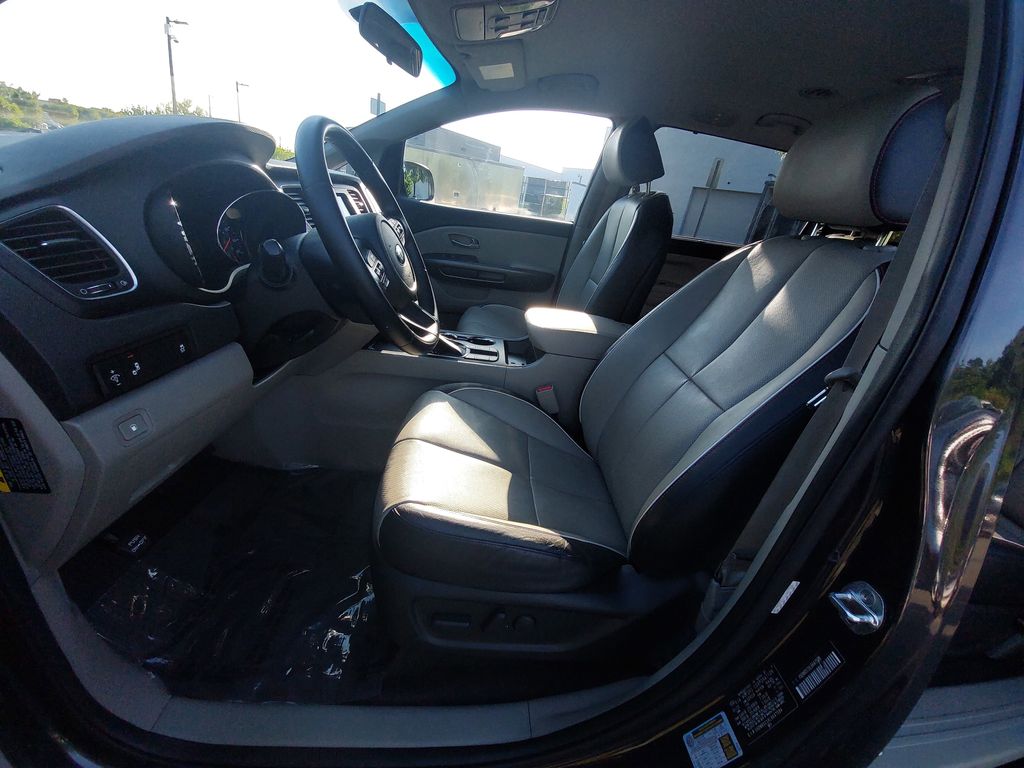 Used 2020 Gray Kia EX image 14