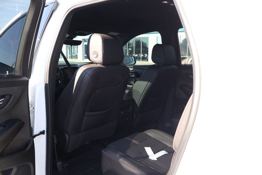 Thumbnail: 2023 Chevrolet Traverse - 32