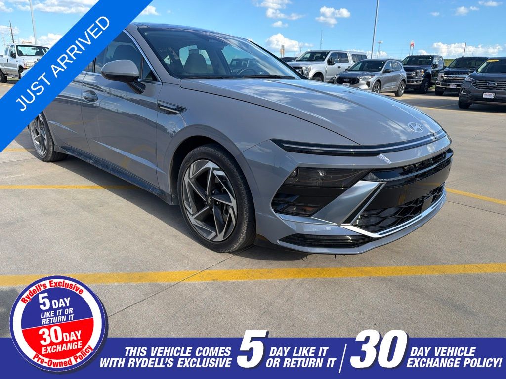 Transmission Blue 2025 Hyundai Sonata Sedan Front-Wheel Drive 8-Speed Automatic