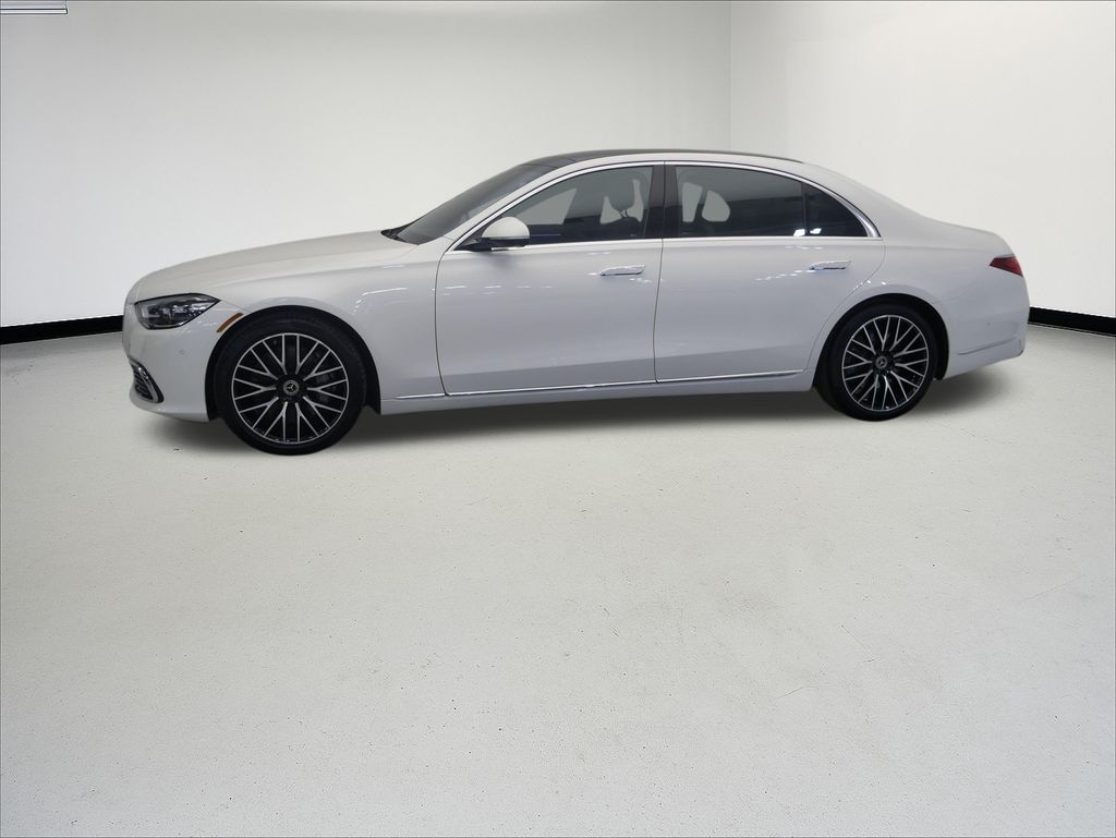 Thumbnail: 2022 Mercedes-Benz S-Class - 2