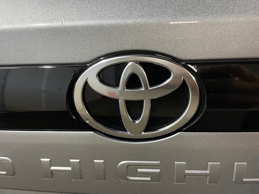 Thumbnail: 2026 Toyota Grand Highlander - 20