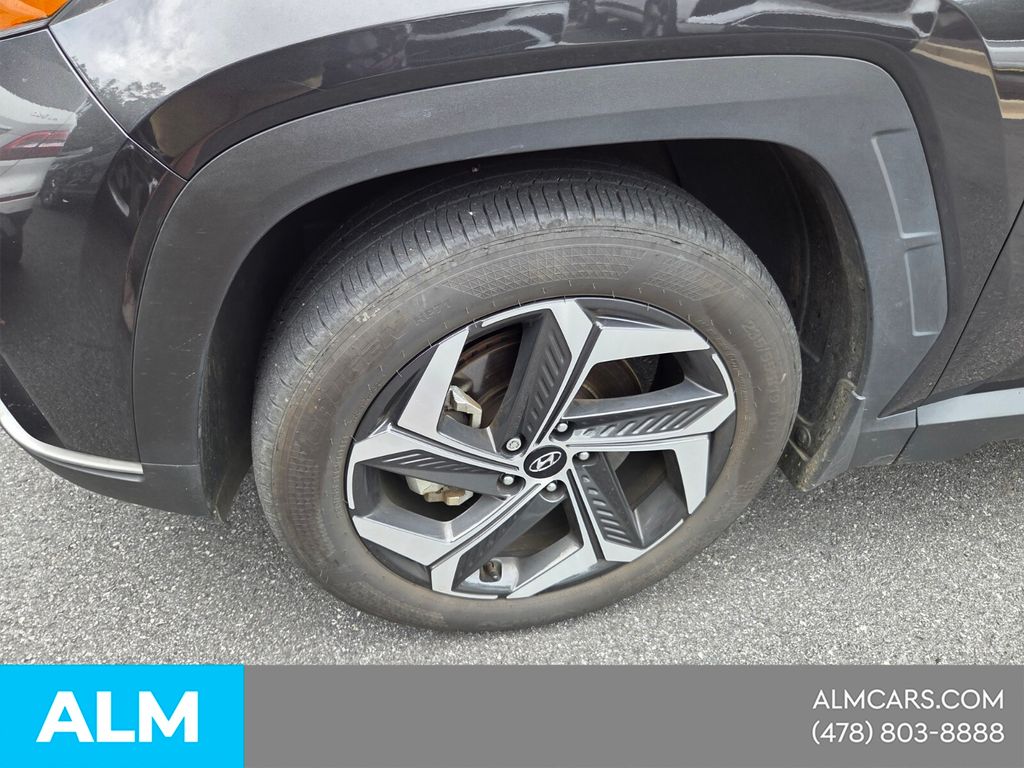 Used 2023 Gray Hyundai SEL image 3