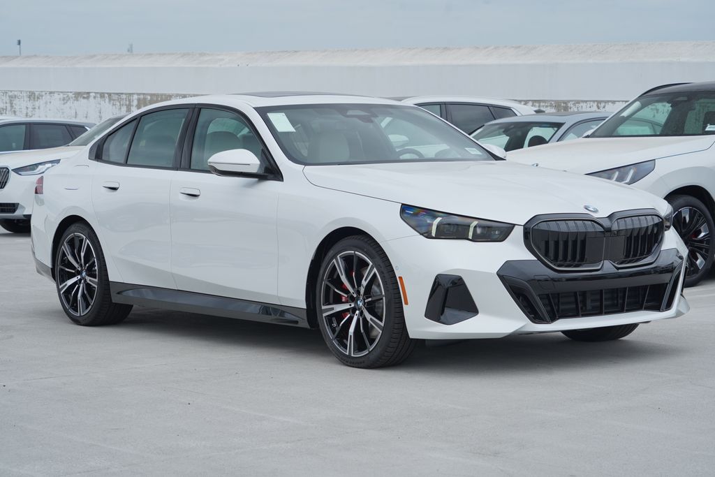 Thumbnail: 2027 BMW 5 Series - 3
