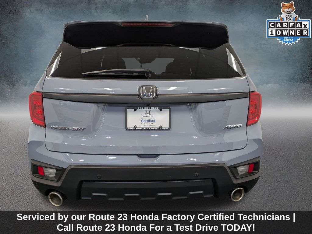 View vehicle photo 6