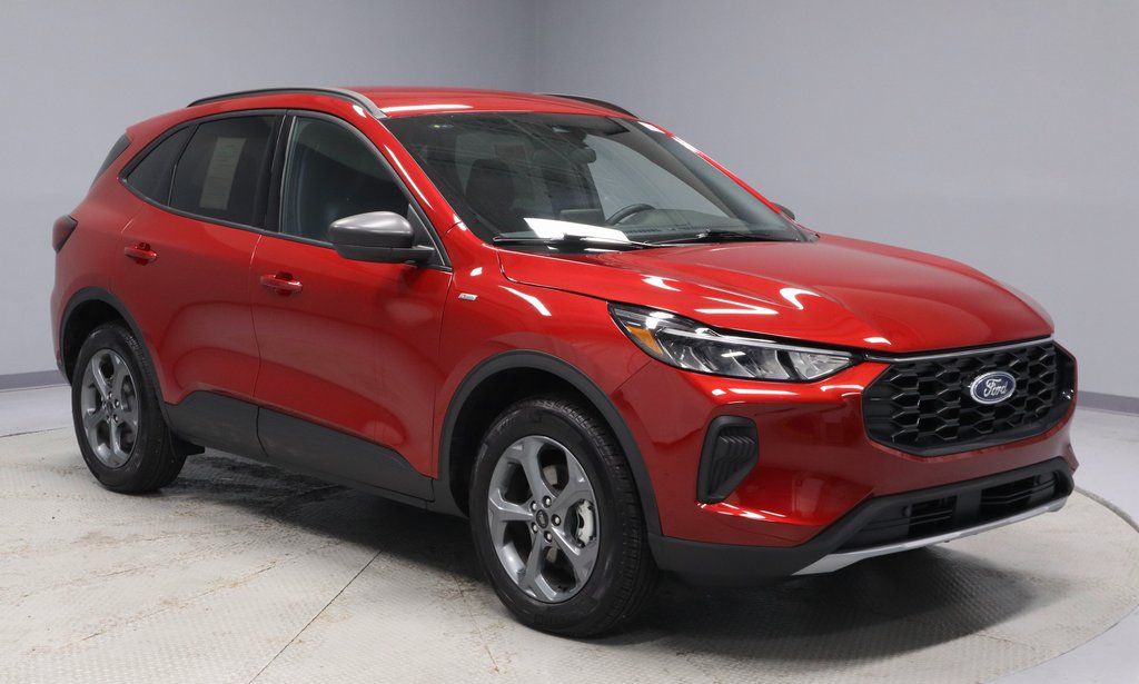 2025 Ford Escape ST-Line AWD
