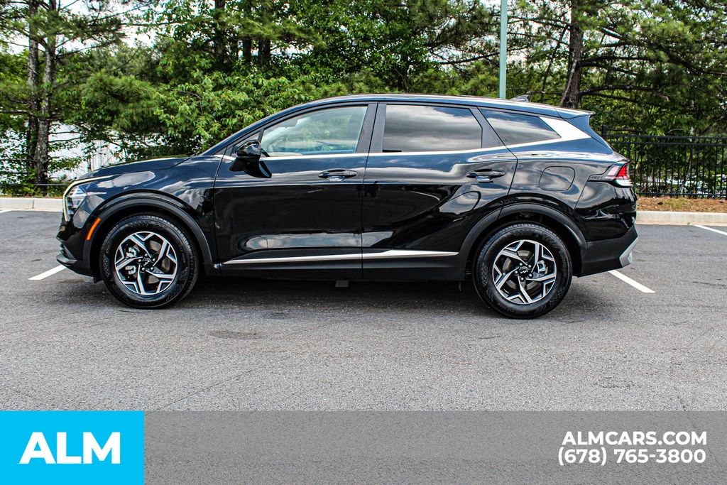 Used 2025 Black Kia LX image 7