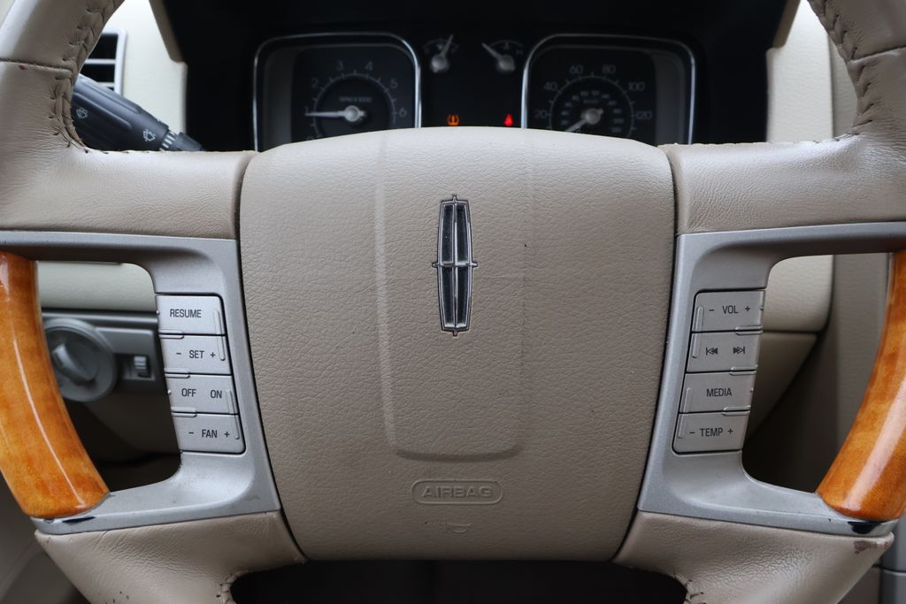 2007 Lincoln MKX  21