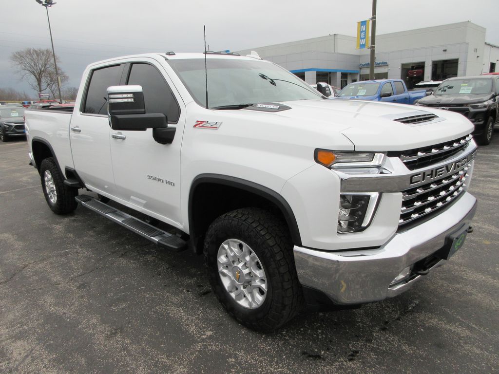 View vehicle photo 7