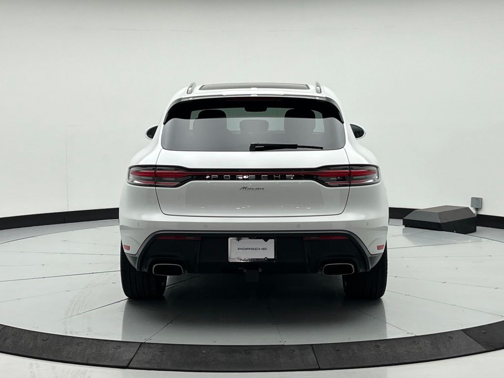Thumbnail: 2025 Porsche Macan - 6