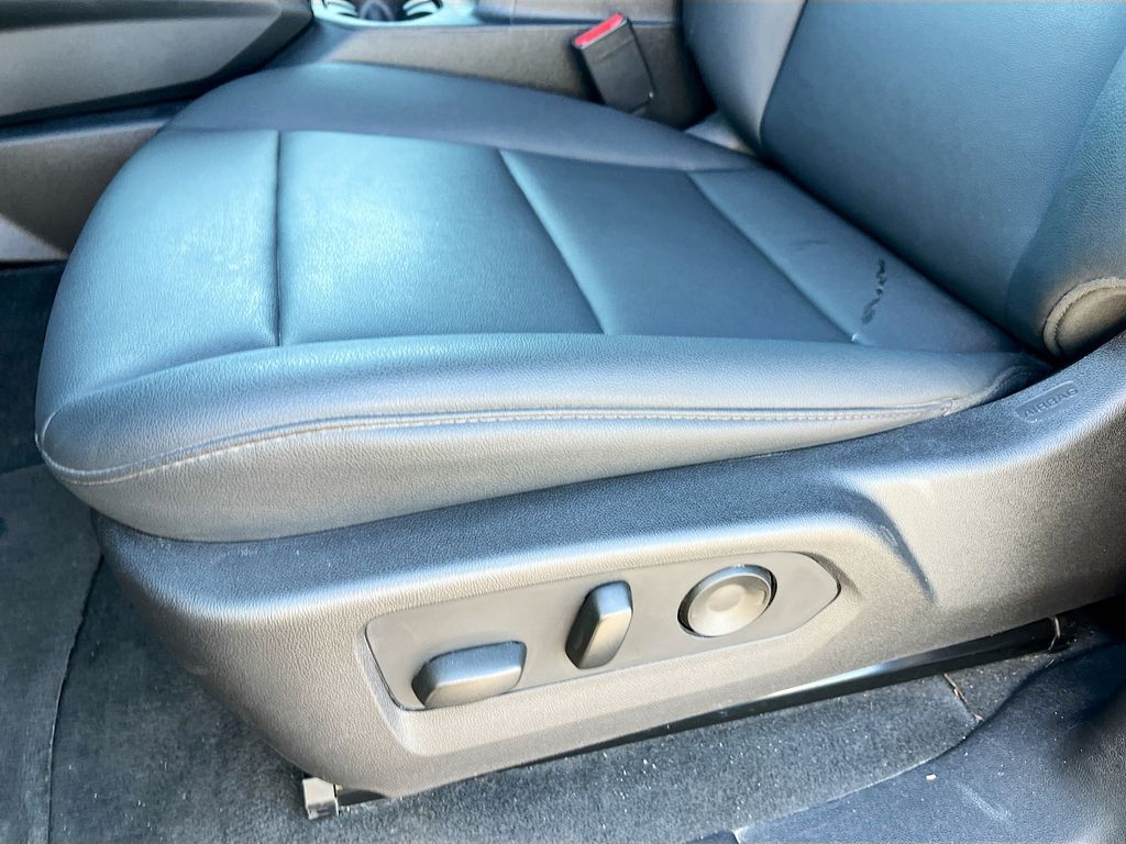 Used 2025 Blue Chevrolet Trail Boss image 18