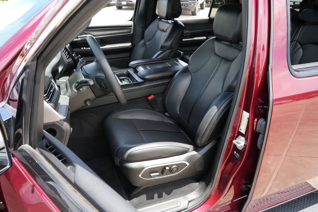 2024 Jeep Wagoneer Series II Red at River Oaks CDJR