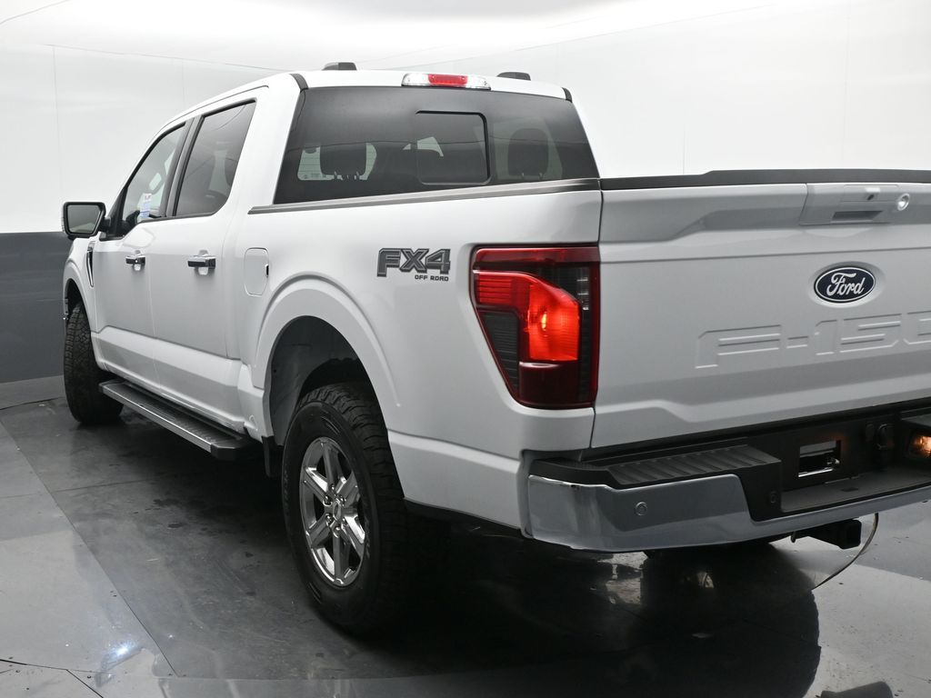 2025 Ford F-150 XLT photo 3