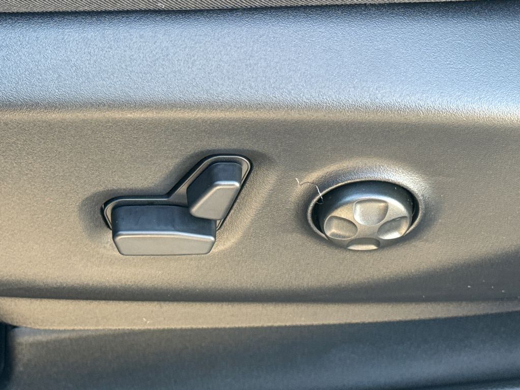 New 2027 Chrysler Pacifica Van