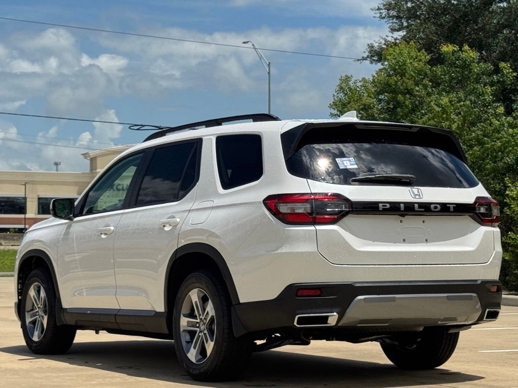 2026 Honda Pilot EX-L  at Community Honda