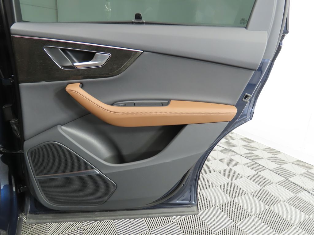2024 Audi Q7 Premium Plus 28